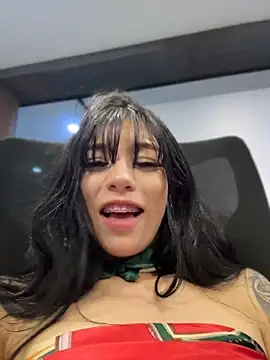 Maddison_Foxxx webcam
