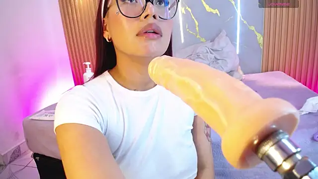 Daphne_Peterson webcam