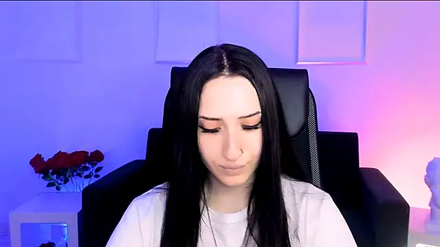MonicaLowes webcam