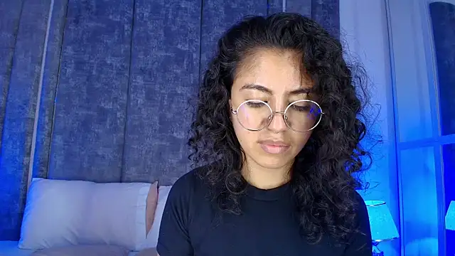 Amareto_ live cam on StripChat