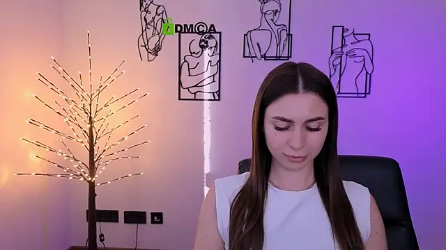 flora_ri live cam on StripChat
