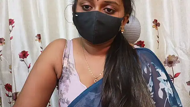 Pavani-Darling live cam on StripChat
