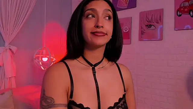 Cleo_Foxx live cam on StripChat