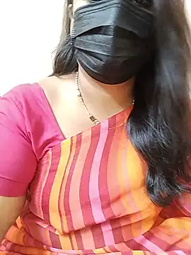 Stephaniee27 live cam on StripChat