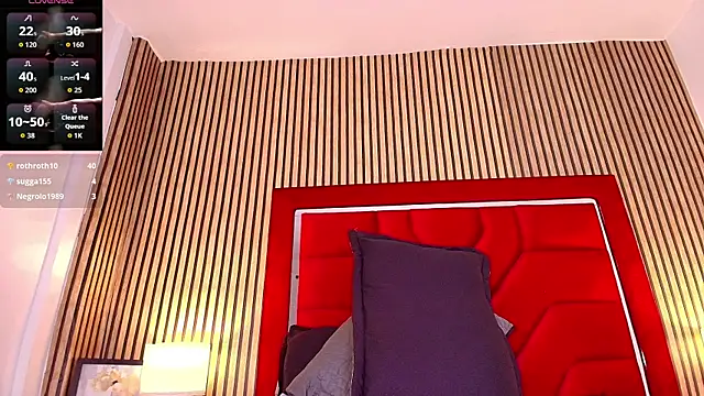 MadameEbony live cam on StripChat