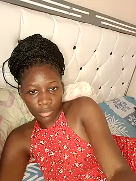 pookiezuu live cam on StripChat