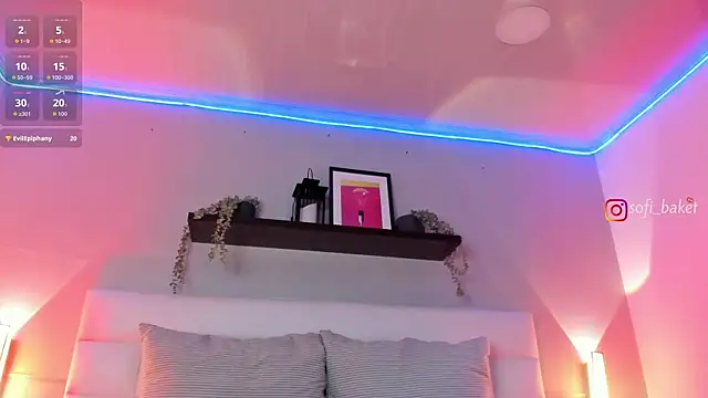 sofi_bakerr webcam