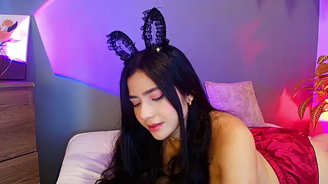 adara_johnson__ webcam