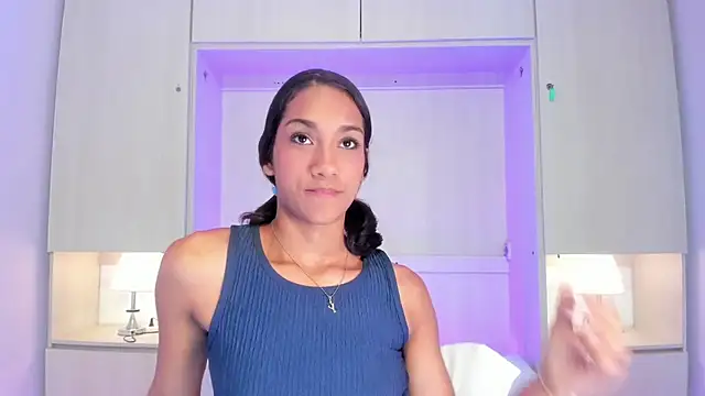 AnahiCollins webcam