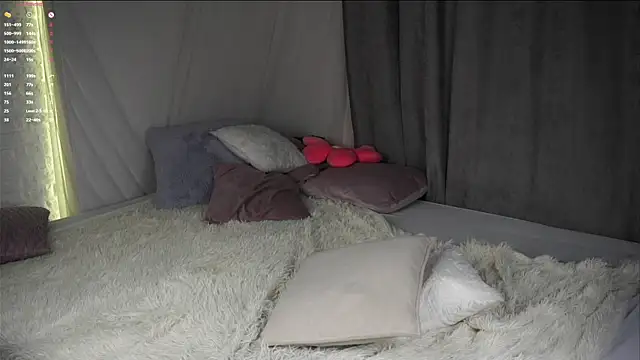 YettaCalabria webcam