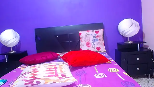 skinnySexy4ux webcam