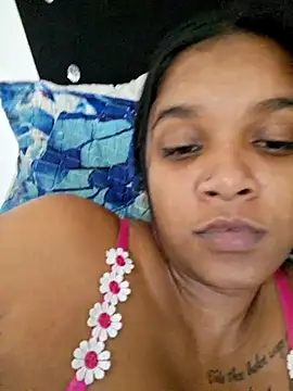 Indianqueen03 live cam on StripChat