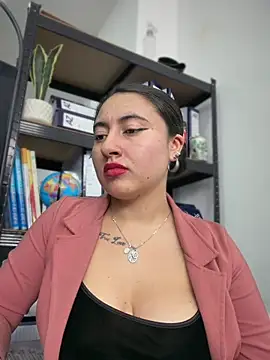 _Sarah-Office1 webcam