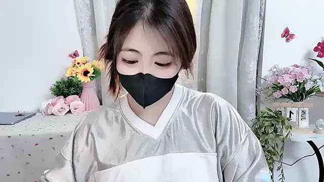MIJ-Uwuu webcam