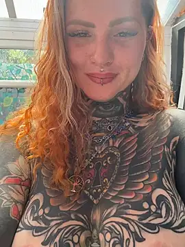 AlexandraWildd live webcam