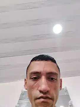 TuCanero23cm live cam on StripChat