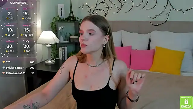 Emma_peach live cam on StripChat