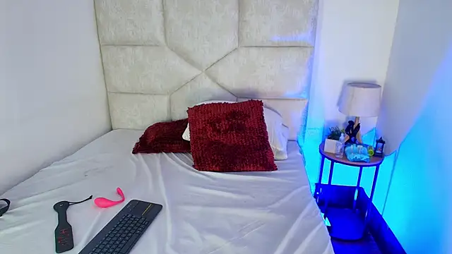 elizawiliamst webcam