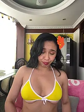 Esmerald_1111 webcam