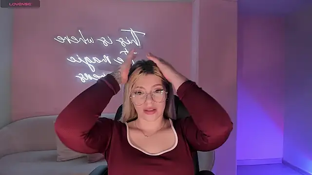 MadisonKane webcam