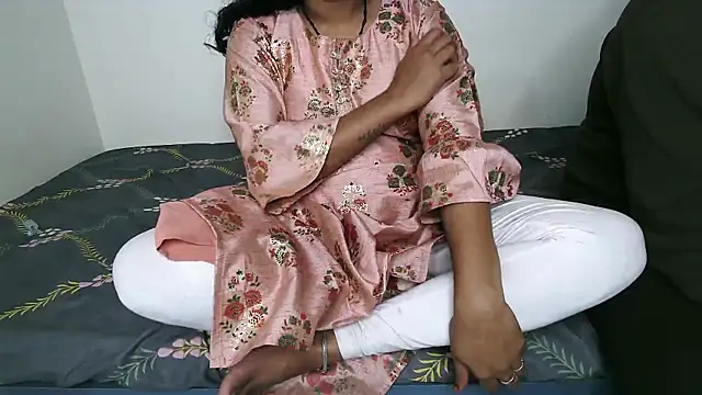 Miss_Sanika webcam