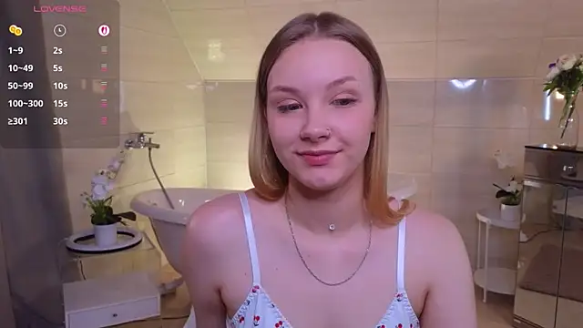 StaceyyJones webcam