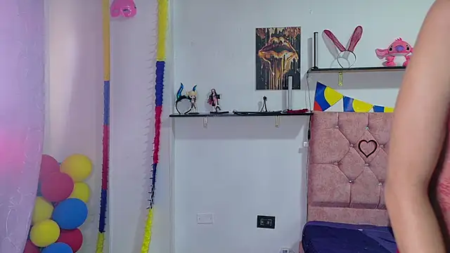 VelinaHoney webcam