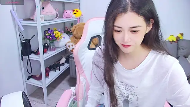 QinQin-888 webcam