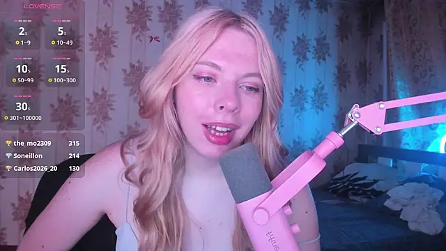 Cutie_Bambi live sex cam