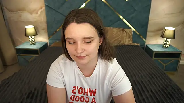 MagicPeachh_ webcam