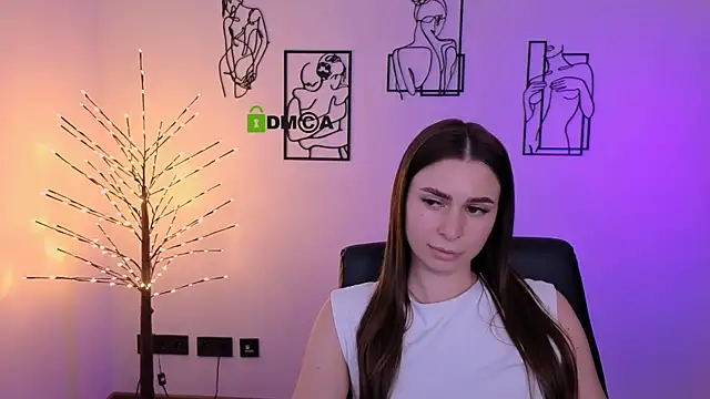 flora_ri live cam on StripChat
