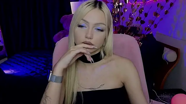 LinaLirian webcam
