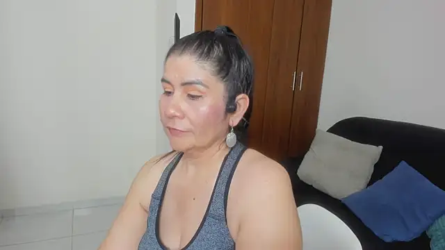 kiraGeiner webcam