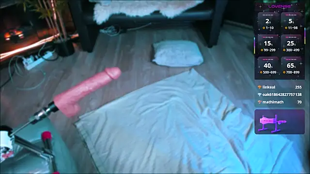 Mira_Fyre webcam