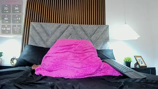 Kendra-Rousee webcam