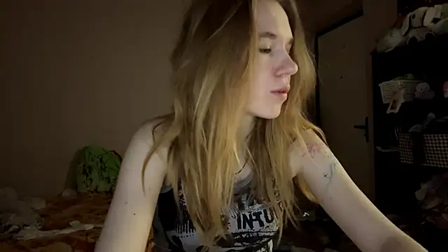 LeomaJee webcam