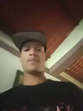 Eduar-25-22 webcam