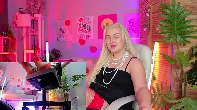 AmelieRowan webcam