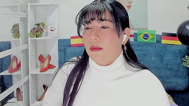 IsadoraVex live cam on StripChat