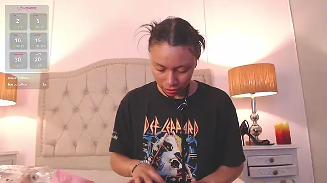 AllyPretty- webcam