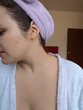 SeleneLuminari8 webcam