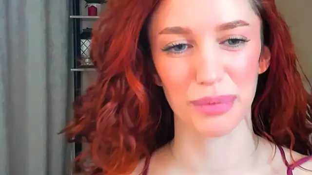 ChristinaConteeree webcam