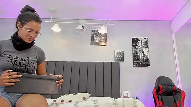kendra_london webcam