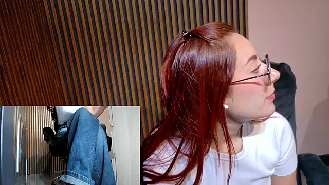 MissOffice_ webcam
