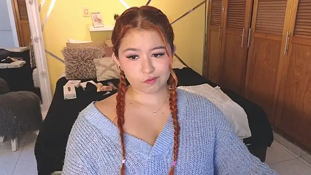 attenea_cutte webcam