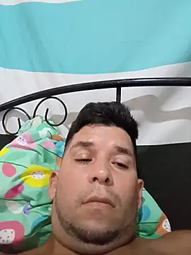 tomalo_12 webcam