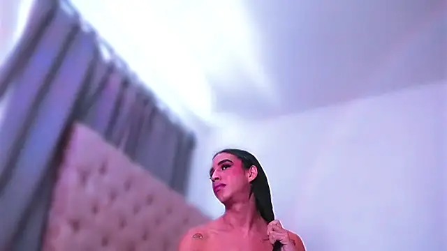 KatalinaMillan webcam