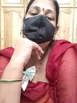 sutari84 Live Web Cam Show