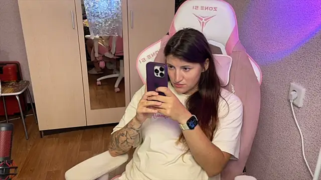 Katrin__kiss webcam