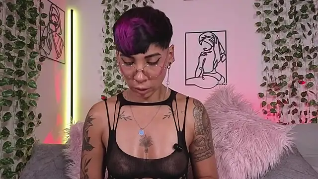 MiaMorgan_